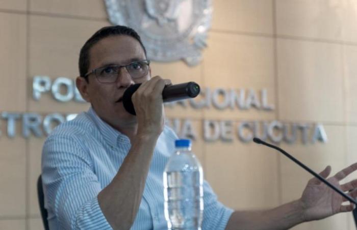 Abren investigación contra alcalde de Cúcuta