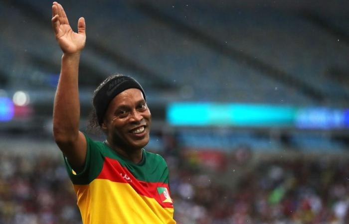 Ronaldinho ‘abandona’ Brasil, acusa falta de talento