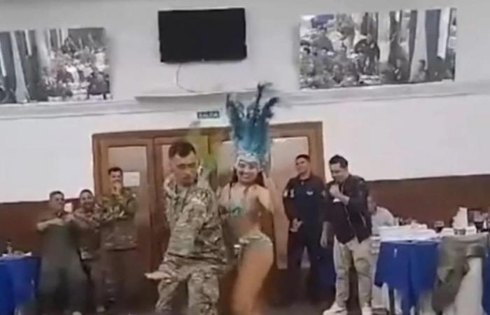 Soldados realizaron festejo con mujeres semidesnudas en una Brigada Mendoza