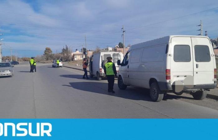 Multan a conductores en Chubut por transportar alimentos sin autorización – ADNSUR – .
