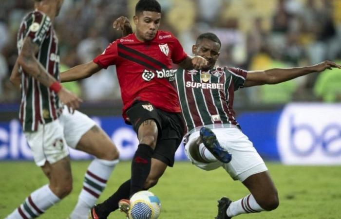 Fluminense pierde en el Maracaná y cae a la zona de descenso