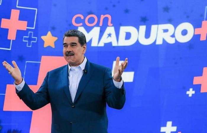 Misticismo, karaoke y fake news, las armas de Nicolás Maduro para escalar en las encuestas