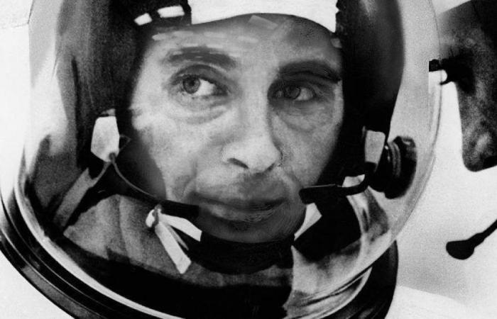 Bill Anders, el astronauta del Apolo 8 que tomó una de las fotografías más famosas del planeta Tierra, muere a los 90 años en un accidente aéreo