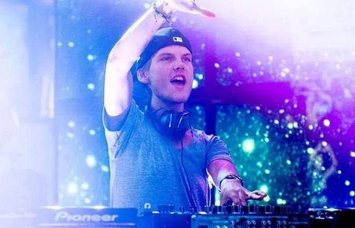 La lucha del padre de Avicii por superar la muerte del DJ y crear conciencia sobre la salud mental