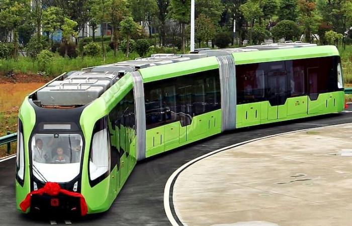 La Ciudad licitará una línea de transporte eléctrico que activa alertas a propietarios de autobuses