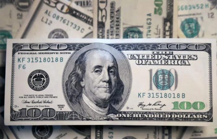 El truco infalible para detectar si un billete de un dólar es falso