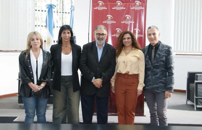Reunión informativa de los candidatos a Diputado Capitalino en el Centro Cultural “Héctor Tizón” – .