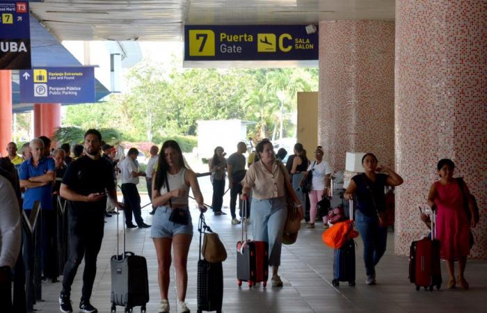 Aduana cubana actualiza la aplicación ‘Pre Despacho de Pasajeros’ para agilizar el proceso