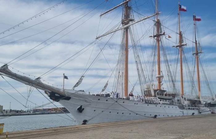 Buque Escuela Esmeralda Armada Chile celebra 70 años en Cádiz – .