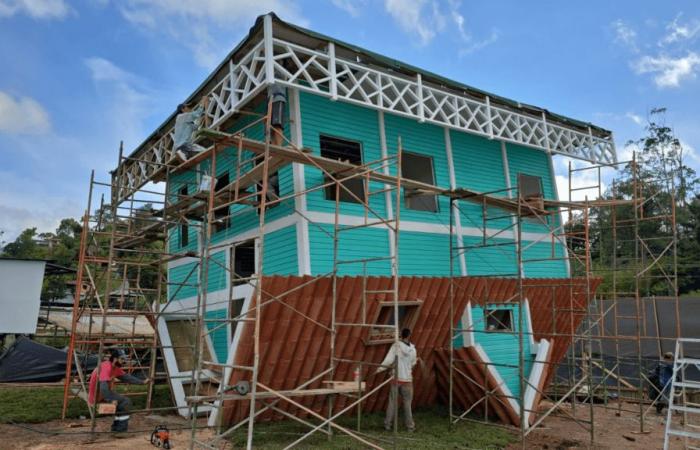 ¡Impresionante! Esta es la primera casa al revés construida en Antioquia