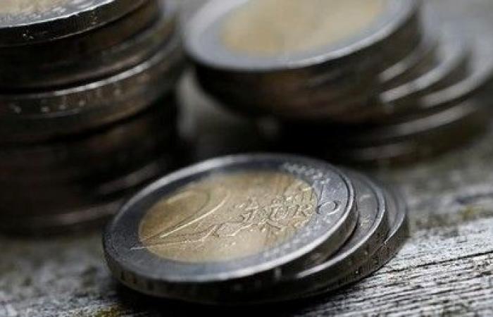El dólar cotiza estable, la incertidumbre política pesa sobre el euro – .