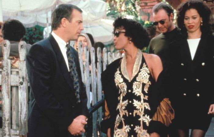 La promesa de Kevin Costner a Whitney Houston en el set de ‘El guardaespaldas’