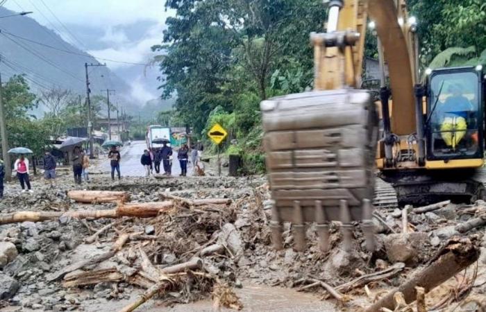 Una avalancha en Ecuador deja seis muertos, heridos y decenas de desaparecidos