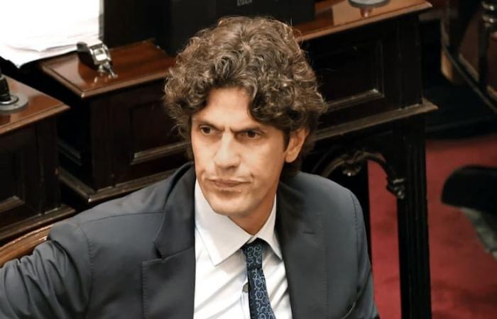 Lousteau destacó algunas características de Villarruel como presidenta del Senado y la comparó con Cristina Kirchner – .