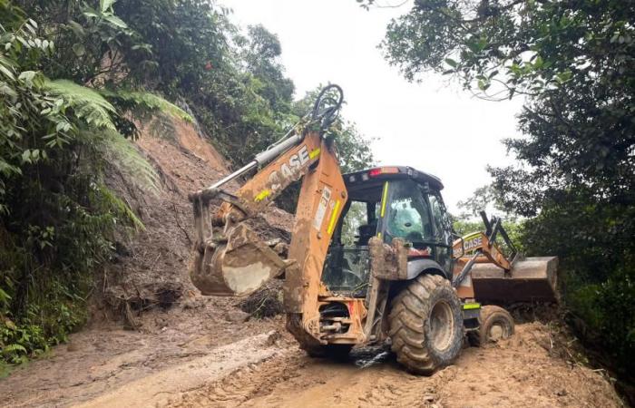 Alcaldía atendió emergencia vial en zona rural por deslaves