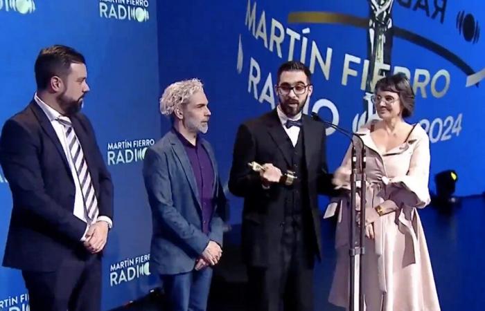 Egresado de la UNQ ganó un Martín Fierro de Radio 2024 – .