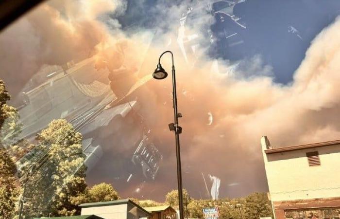 Se desataron dos incendios de evacuación en Ruidoso