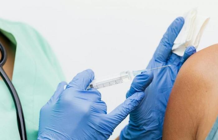 VACUNA CONTRA EL VPH | Córdoba vacuna este miércoles sin cita previa contra el VPH a todos los chicos de 13 a 18 años