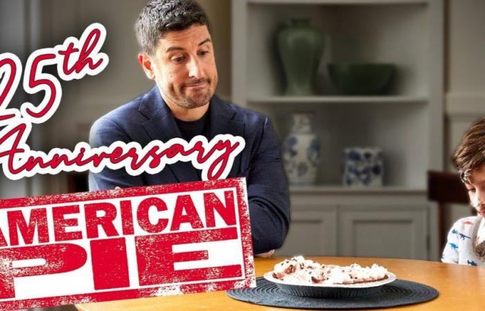 Edwards y Jason Biggs recrean la icónica escena de “American Pie” 25 años después