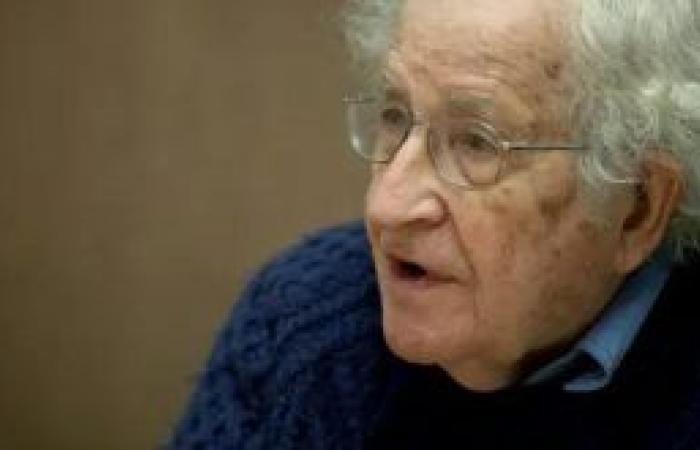 El escritor y filósofo Noam Chomsky continuará su terapia médica en su casa – Escambray – .