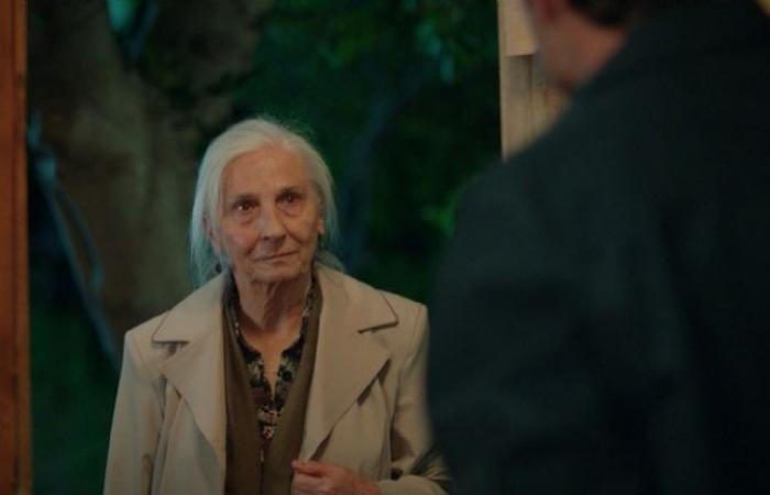 A sus 79 años, así luce hoy la actriz que interpretó a Sevgi, la querida abuela de “Todo para mi casa”