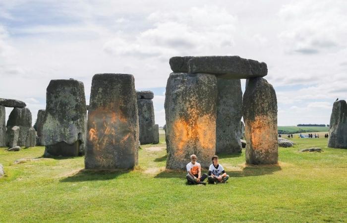 La Jornada – Ambientalistas vandalizan sitio prehistórico de Stonehenge – .
