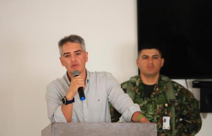 Gobernador de Antioquia rechaza diálogo con Estado Mayor de las FARC en Yarumal