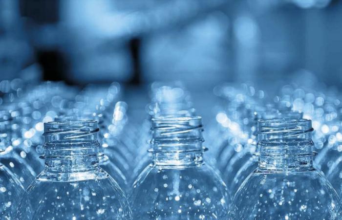 Investigadores de Laben Chile crean tecnología que permite utilizar plástico reciclado para reducir el impacto ambiental