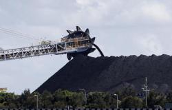 “El carbón energético de BHP se dispara, el hacha se balancea sobre los empleos del níquel -“.