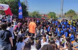 Con más de 500 alumnos se realizó en Til Til la primera fecha del Voleibol Masivo.