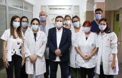 Medina Ruiz recorrió la unidad de hemoterapia del Hospital Kirchner