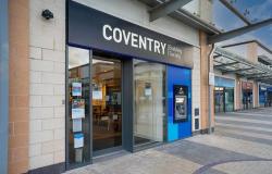 “Coventry Building Society acuerda una posible adquisición de Co-op Bank en un acuerdo de £ 780 millones -” .