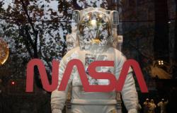 El gusano de la NASA regresa a medida que crece el interés por el espacio en todo el mundo