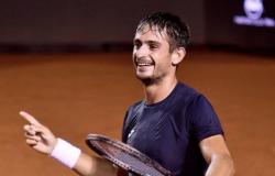 Mariano Navone venció a Francisco Cerúndolo y alcanzó su tercera semifinal ATP consecutiva