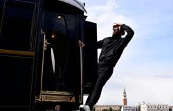 Un carruaje del icónico Orient-Express sorprende en la Bienal de Venecia – .