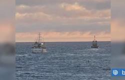 Polémica por un remolcador chileno que fue interceptado por Argentina por navegar cerca de las Malvinas