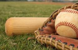 Béisbol: Lindale toma el liderazgo del distrito con una victoria sobre Van