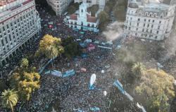 Miles de argentinos marcharon en defensa de la educación pública – .