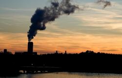 Las nuevas y estrictas reglas de la EPA obligarían a las centrales eléctricas de carbón a capturar emisiones o cerrar