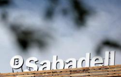 Banco Sabadell reporta unos beneficios récord de 308 millones en el primer trimestre, un 50,4% más que en 2023