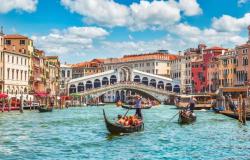Venecia empezará a cobrar un suplemento a los turistas – .