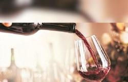 La demanda mundial de vino cae a su nivel más bajo en 27 años mientras los precios alcanzan niveles récord