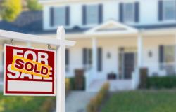 Condados con la mayor cantidad de viviendas vendidas por debajo del precio de lista en Carolina del Norte