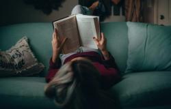 los grandes beneficios de leer por la noche para ayudarte a conciliar el sueño