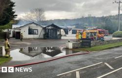 “Un incendio ‘devastador’ daña gravemente un restaurante de Cornualles -“.