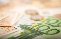 El euro sube frente al dólar en medio de especulaciones sobre recortes de tipos en Estados Unidos