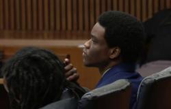 “Día 2 del juicio por asesinato del primo acusado de la muerte de Zion Foster”.