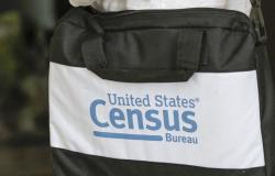 Los republicanos renuevan su presión para excluir a los no ciudadanos del censo que ayuda a determinar el poder político.