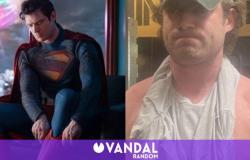 David Corenswet, el nuevo Superman de DC y James Gunn, muestra sus músculos y su increíble cambio físico