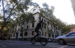 La inédita operación de endeudamiento de Uruguay por la que terminó colocando US$ 1.800 millones en moneda local
